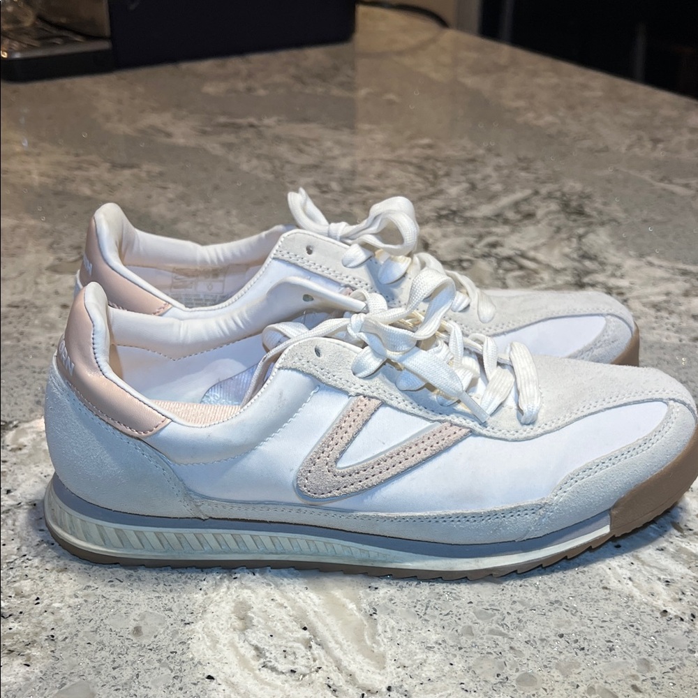 Tretorn Women's White and Pink Sneakers Size 7.5 - Picture 6 of 9